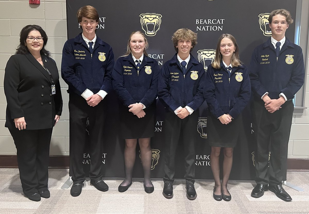 CullmanFFA's tweet photo. Yesterday ended on a high note as we attended the @BOECullmanCity meeting at @CullmanCats Officers observed the business meeting to see parliamentary procedure in practice. #learningtodo #ffa #cullman @LindsayBrannon https://t.co/kE5xtjF7N1