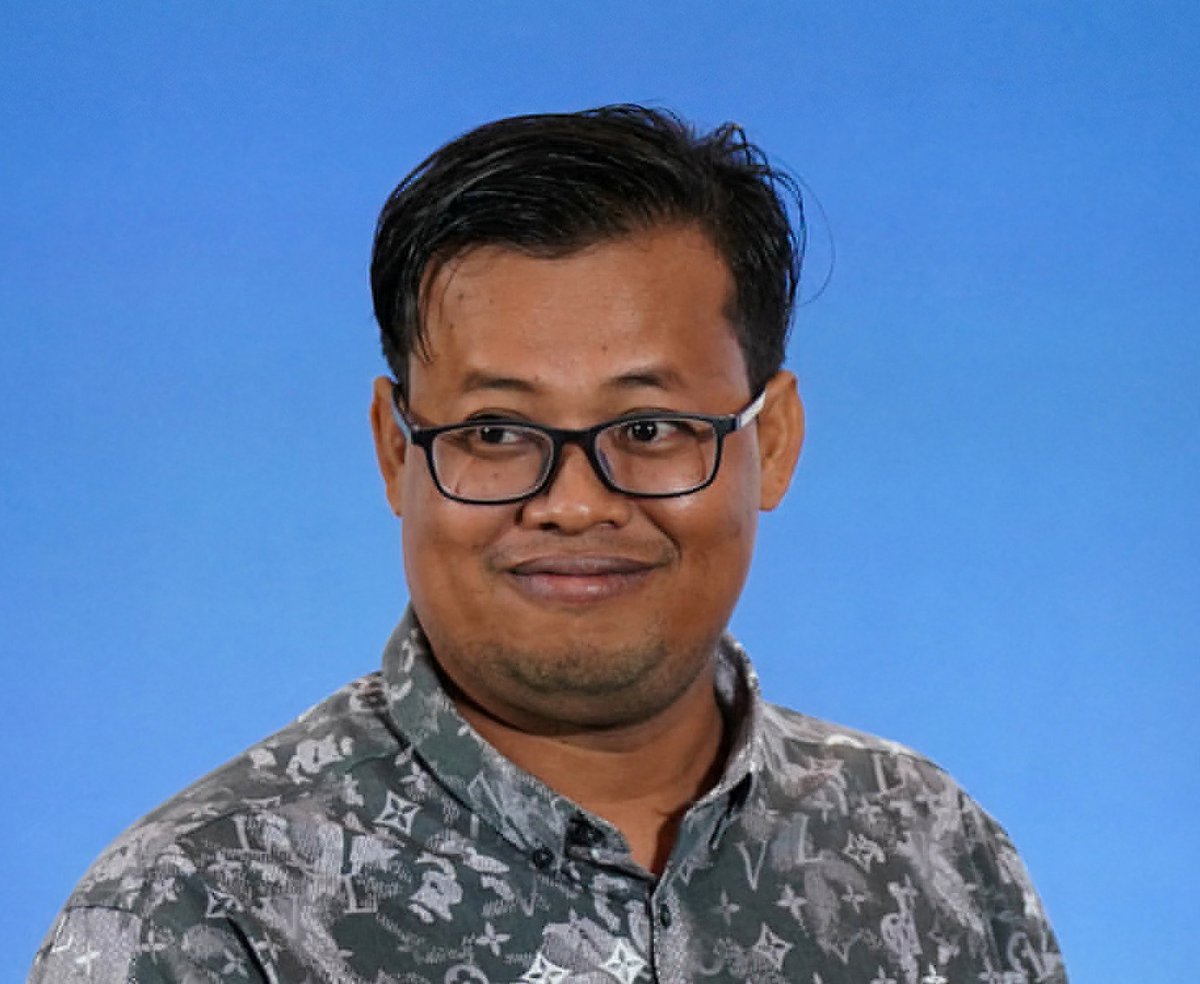 RadioFreeAsiaKH's tweet photo. Apology video of Cambodian journalist released after court questioning
👉 https://t.co/2B9APq2S4q
---
#RFAKhmer #Cambodia #HunSen #HunManet #MechDara #ArbitraryArrests #PressFreedom #NethPheaktra #MoInfo #Court https://t.co/0YypBArJpE