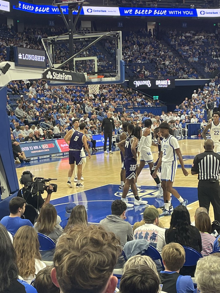 Awesome to see <a href="/caleb_Allen2/">Caleb Allen🏀</a> and <a href="/KWCMBB/">KWC Men's Basketball</a> competing with <a href="/KentuckyMBB/">Kentucky Men’s Basketball</a> tonight at Rupp Arena! #TheEDGE