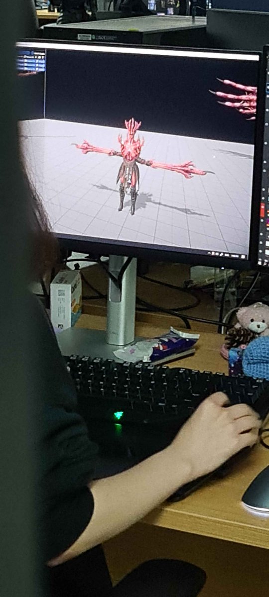 Path of Exile tweet media