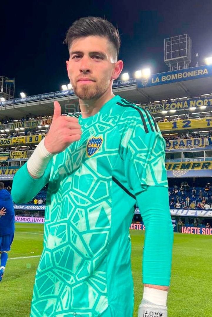 tus ojos… me recuerdan a los suyos…