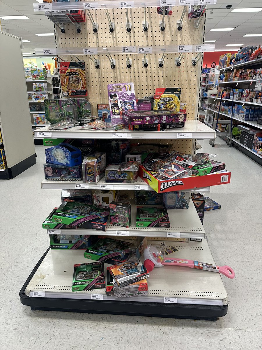 claire 🌱 tweet media