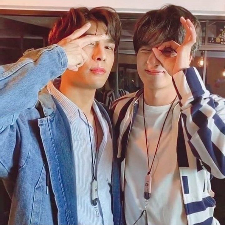 DimpleSmilyee's tweet photo. MY MEWGULF 
🧡💛☀️🌻🧡💛

Great Thursday😌 GulfMewning dear Waanjais😎🤍

#หวานใจมิวกลัฟ
#WaanjaiMewGulf
Wuv you @MSuppasit @gulfkanawut unconditionally ���😘🙆‍♀️ https://t.co/Vwu2Vdto2F