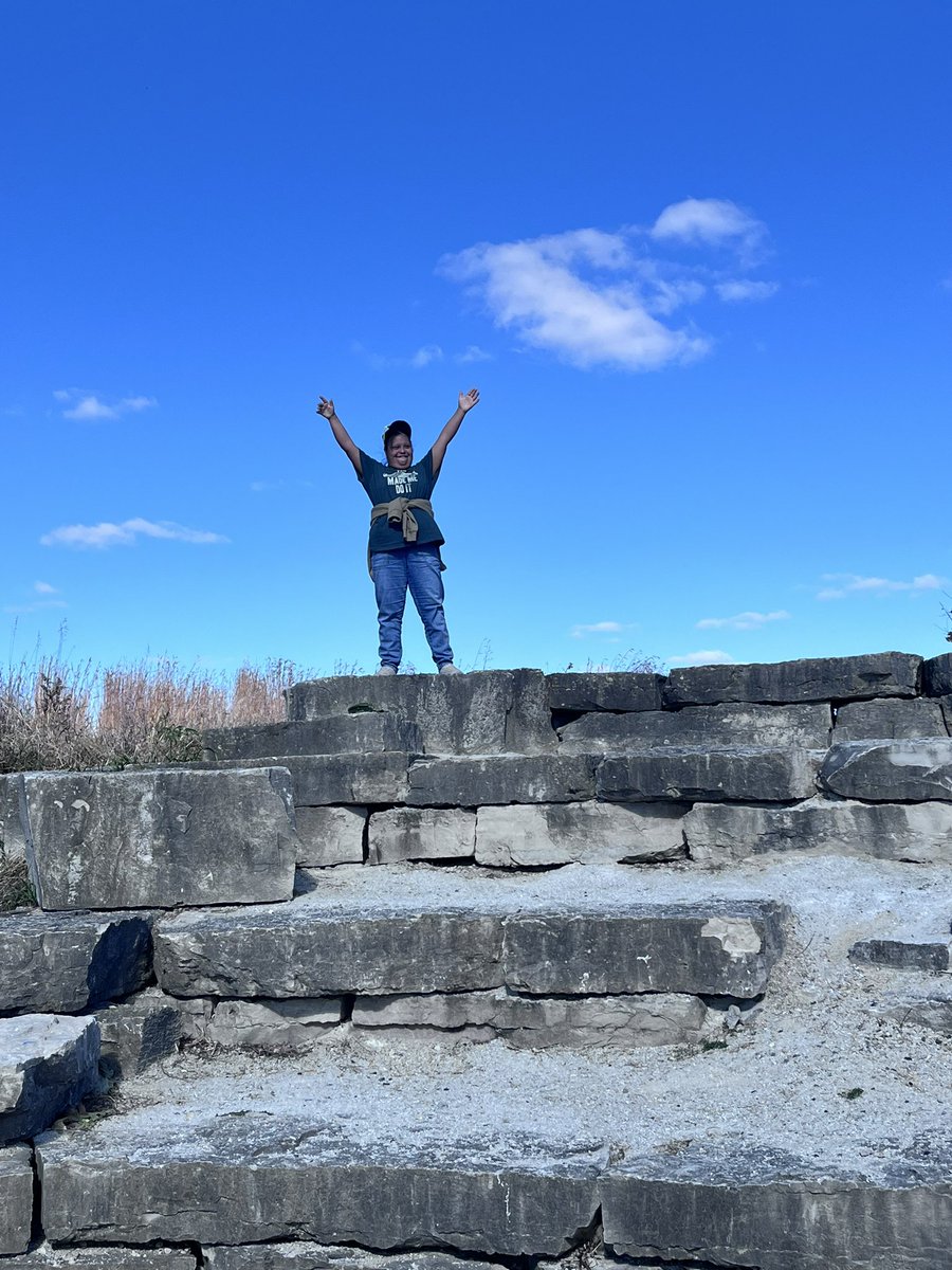 rb_transition's tweet image. Today we came to glacial park not as volunteers, but for an educational adventure! Thanks to Kim for creating such an engaging and fun day of learning about plants and animals native to Glacial Park! #communitybasedlearning #NatureInspired