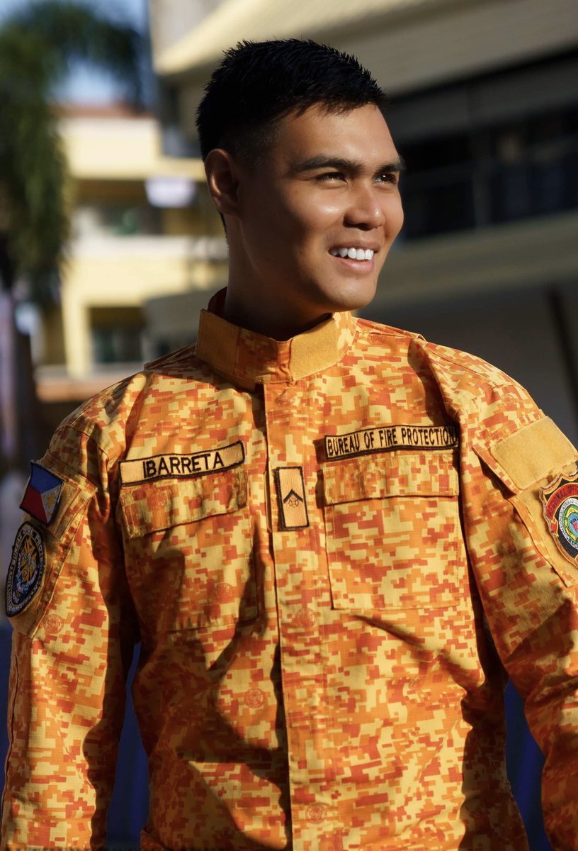 Jesiah21's tweet photo. 🧑‍🚒🔥🚒 https://t.co/wXv8C9Kxzc