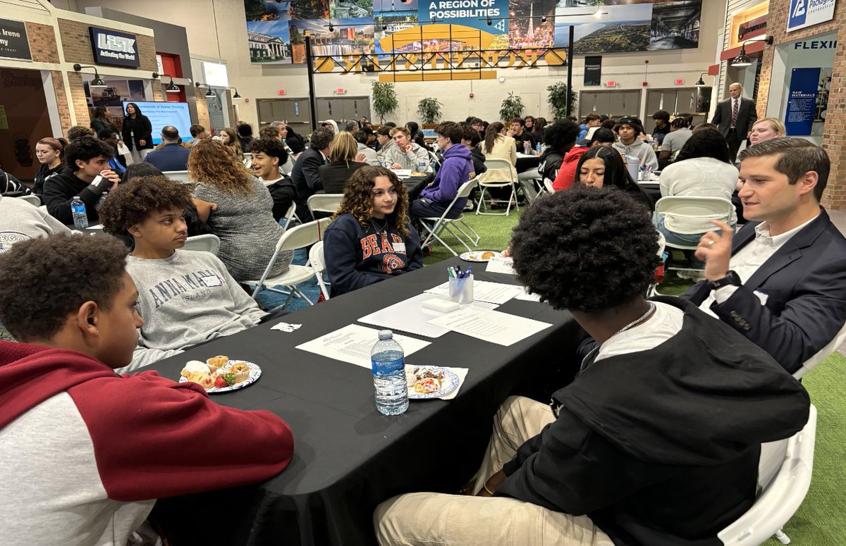 School to Career Pathways tweet media