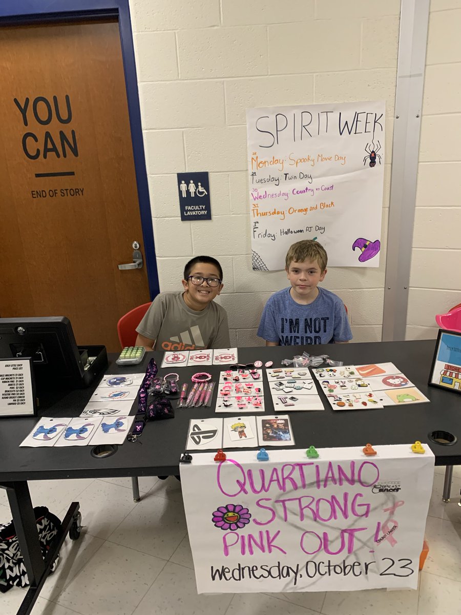 DerbyMiddle_CT's tweet image. Students showing off their entrepreneurial spirit and supporting our Pink Out event today. #WeAreDMS