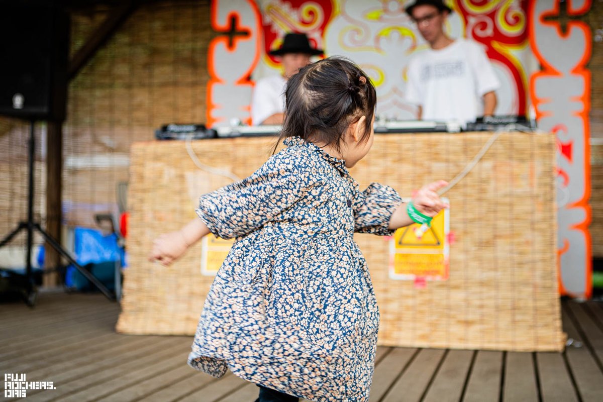 fujirockers_org's tweet photo. 🎤 SKA SHUFFLE 🎸
📸 白井絢香
It’s a beautiful day
〜Camp in ASAGIRI JAM ‘24
@TOP_DOCA #SKASHUFFLE #朝霧JAM #fujirockersorg https://t.co/lOQmo7GVaO