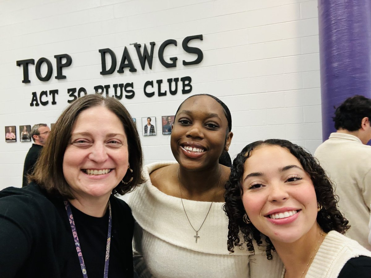 Carrie Ott tweet media