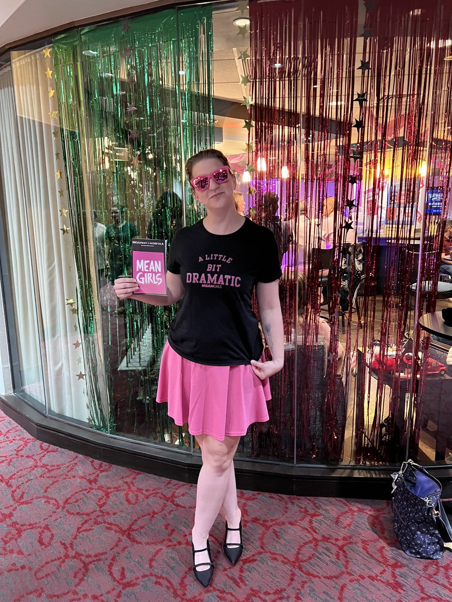 travel_run_lift's tweet photo. “She doesn’t even GO here!”
Mean Girls musical! Love this movie hope the musical is good! And it’s WEDNESDAY!
#onwednesdayswewearpink #itssofetch #MeanGirls https://t.co/gyxLHc6BHX