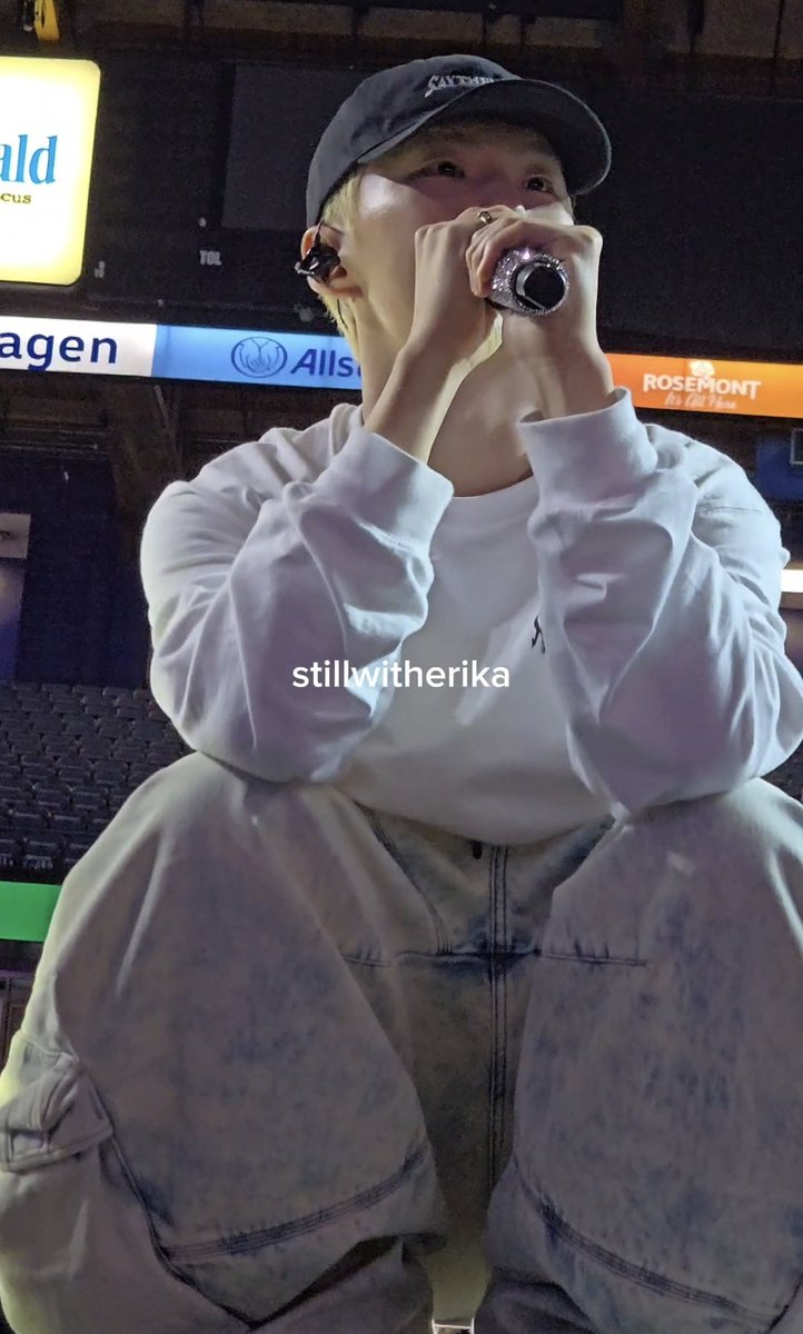 stillwitherika's tweet photo. Hoshi 🥹#SVT_RIGHT_HERE_WORLDTOUR https://t.co/N66eyt4Ei2
