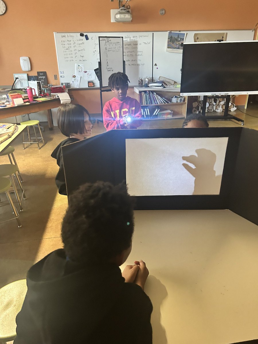 LorenFoster's tweet image. No power at school, no problem! Perfect time to start Shadow Stories! #DART #artsintegration @SchuemannTCS