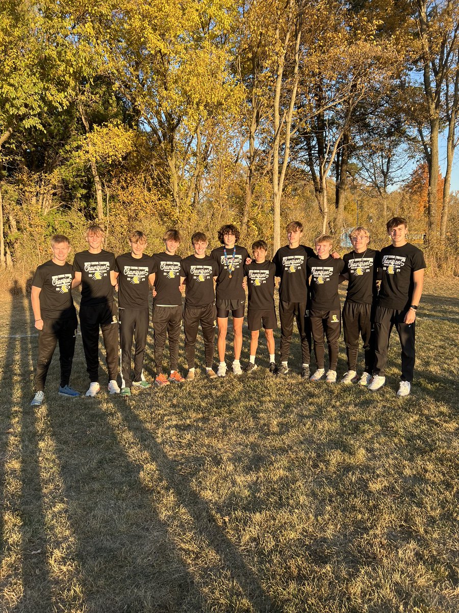 Clear Lake Boys finish the season strong taking 4th place! Gavin Roske will represent us at the State Championships as an individual qualifier! 

#ELEVATE #Lakefast