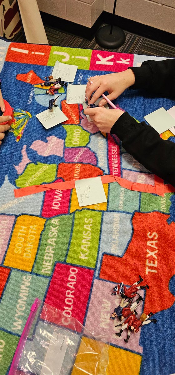 Mcarlton@hisd.com (@mcarltonhjh) on Twitter photo American revolution review. Sticky note: name of battle, location & significance. Map it and leave the correct army man on it.  Then tape off the boundaries from treaty. Timeline for exit ticket! #americanrevolution <a href="/HallsvilleJH/">Hallsville Junior High School</a> American revolution review. Sticky note: name of battle, location & significance. Map it and leave the correct army man on it.  Then tape off the boundaries from treaty. Timeline for exit ticket! #americanrevolution <a href="/HallsvilleJH/">Hallsville Junior High School</a>