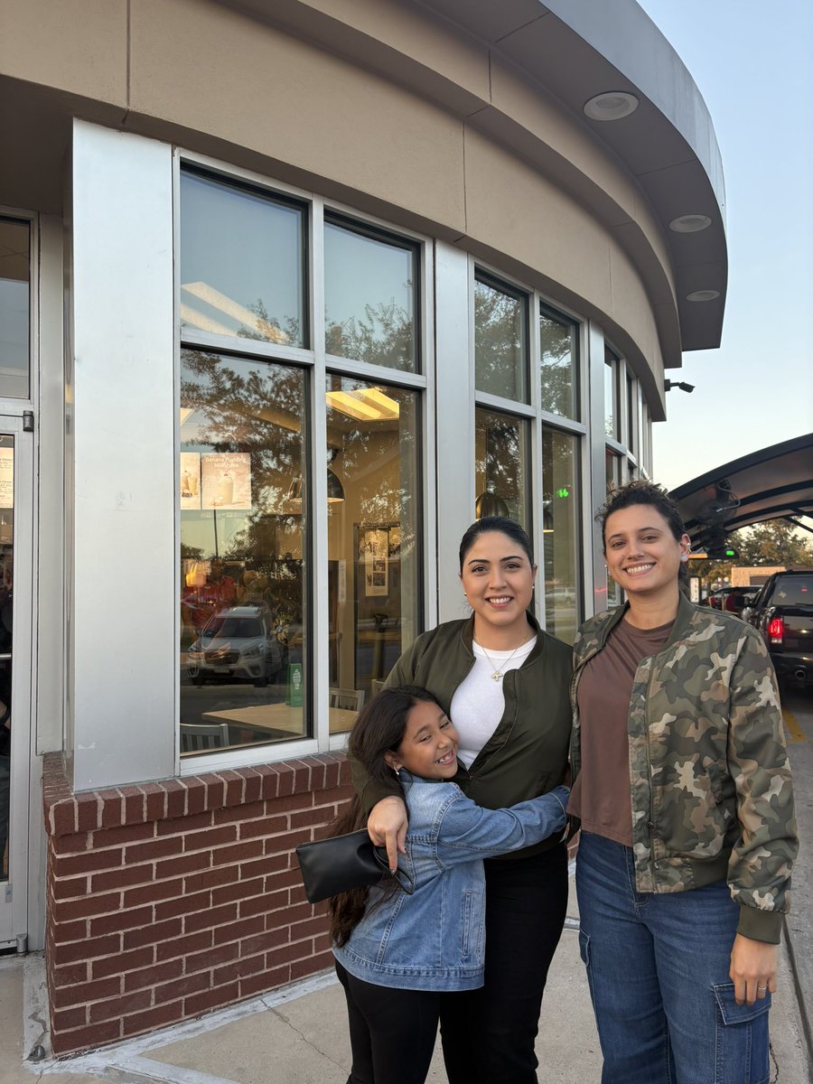 Karla Cupial tweet media