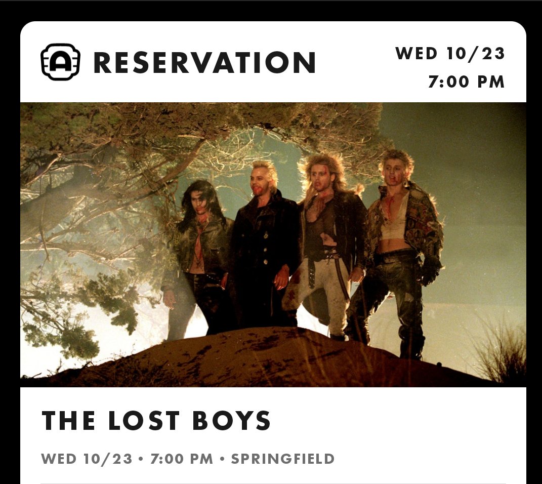 bookshelf_Wing's tweet photo. Guess what I'm watching at the theater. I love you, Alamo. https://t.co/LEZEf9ilms
