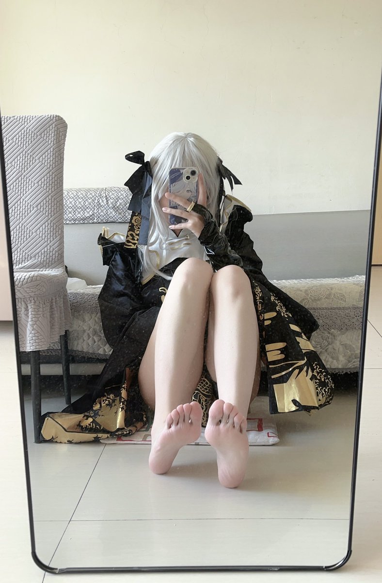 来点不穿裤袜的白兔 https://t.co/RBDWL0MSUN