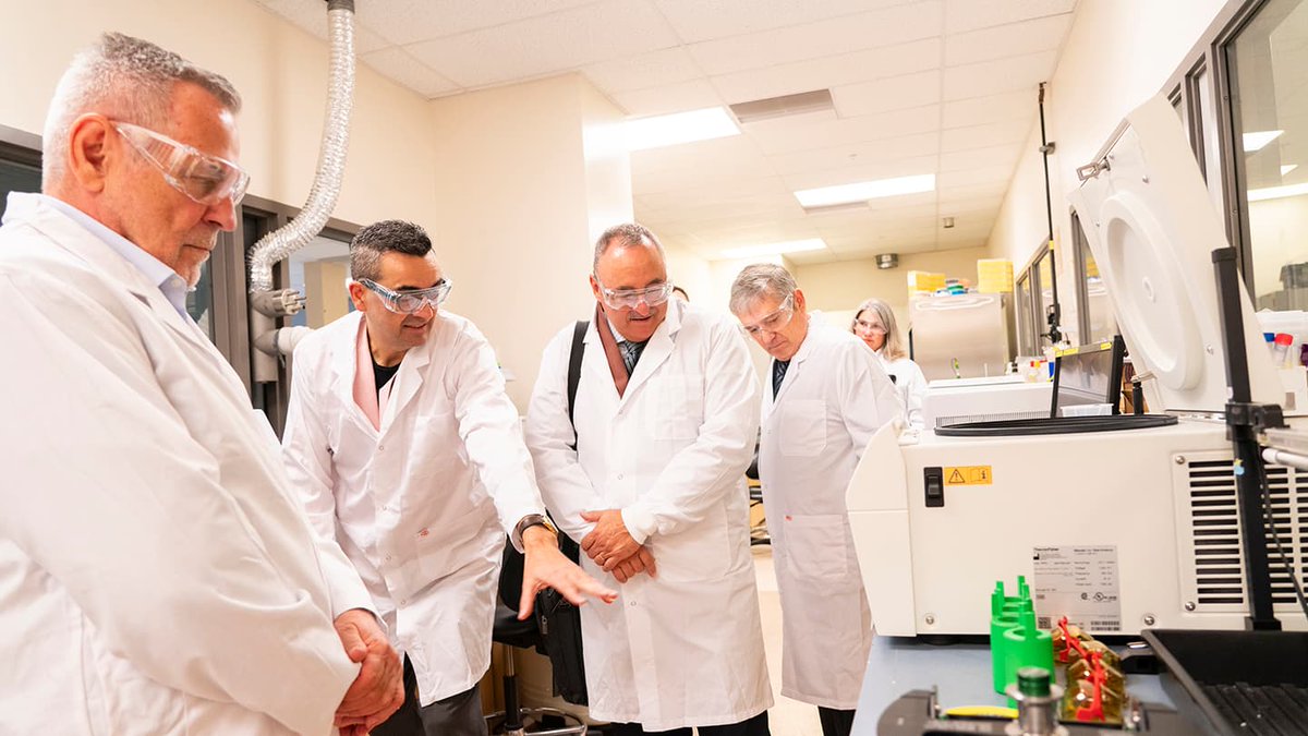 We were thrilled to host <a href="/innovationCA/">CFI / FCI</a> President Sylvain Charbonneau and Pierre Normand on Dr. Charbonneau’s first official visit, showcasing <a href="/UVic/">UniversityOfVictoria</a>’s #CFIfunded labs and meeting researchers tackling illicit drug ID, cancer therapy and water security.
More: bit.ly/3A6SLBz