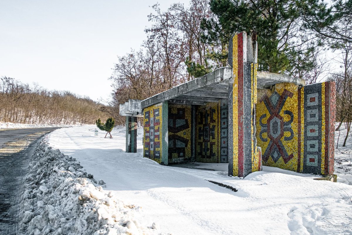 SocModernism's tweet image. Bus station decorated in smalti
mosaic
1980. Seliste, Moldova
Arhitecți: Igor Nakonechnyi et al.
(c) BACU 2015 Photo Dumitru RUSU
The picture from upcoming book "Socialist Monumental Art in Romania and the Republic of Moldova"
source and location: socmonumentalart.com/item/statie-de…