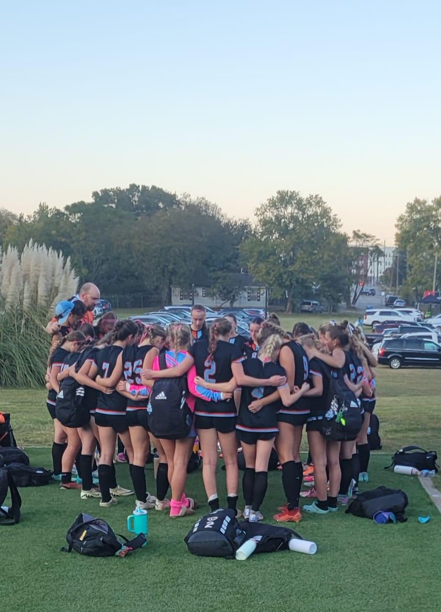 District Champs, Region Champs, Sectional Champs, 7th Straight State Tournament. Never fun to end but we fought hard and gave our best shot. Going to miss these seniors. 5 girls that changed our program for the better. #LadyHornet⚽️ #TheSisterhood