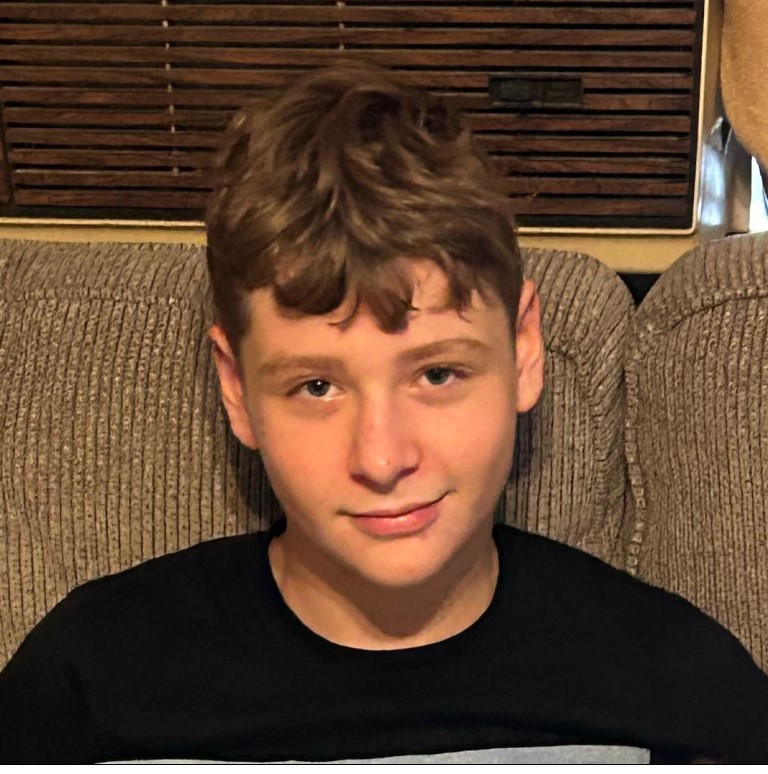 #CriticalMissing : 14-year-old Justin Sussun (6’1, 150) Last seen in the Rosedale area on 10/23/24 at approximately 10:30 a.m. wearing a black sweatshirt and gray sweatpants. Anyone with information is requested to call 911 or 410-887-0220. #HelpLocate #BCoPD #PleaseShare