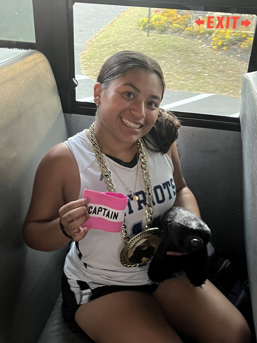 🚨🦡🦡🦡🦡🦡🦡🦡🦡🦡🦡🚨
HONEY BADGER CHAIN PLAYER

KIARA MORALES has the true mentality of a honey badger. She is tough, never gives up, supports her teammates, and will never back down! She plays hard for her team each day and has the biggest heart! 
#HBM!!!
