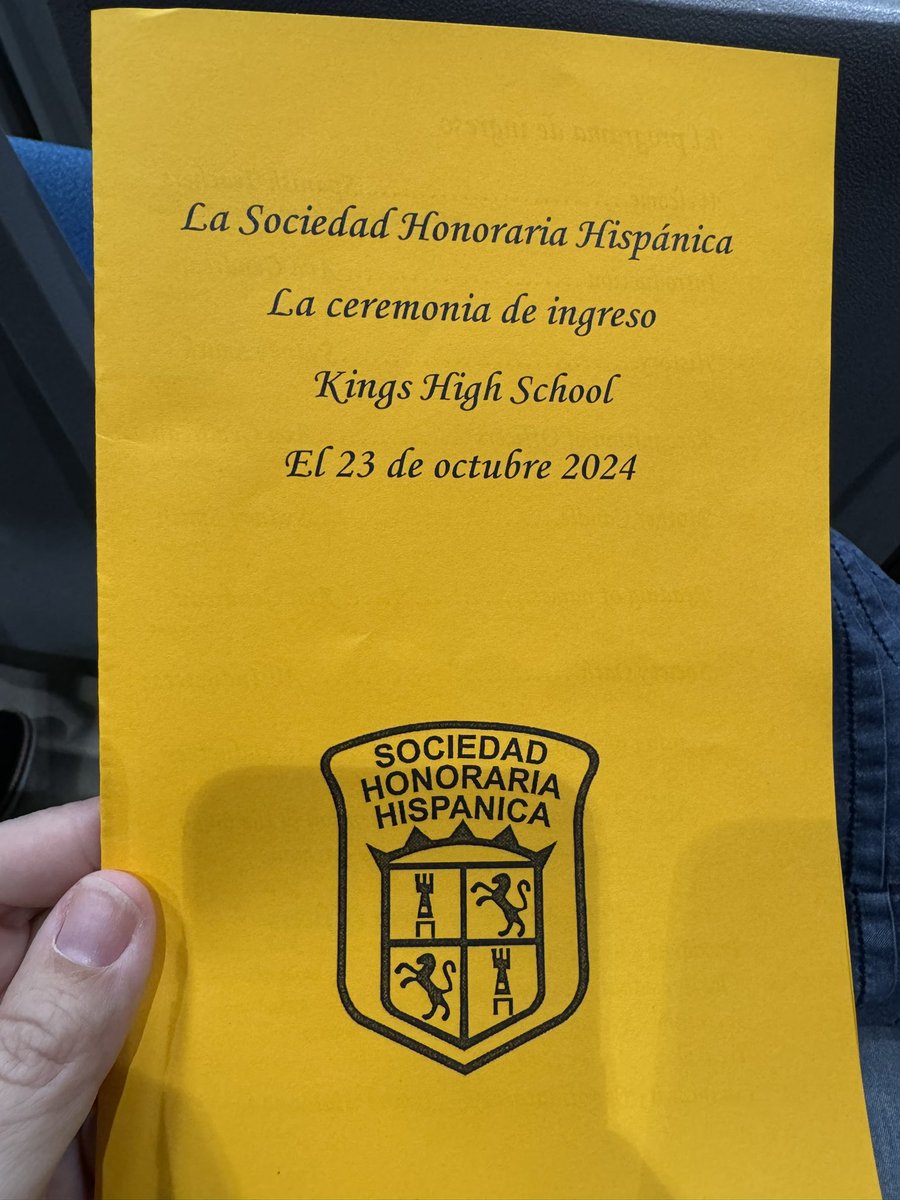 GroffJanelle's tweet image. Congratulations to all the members of Kings National Spanish Honor Society!  And thank you to our amazing Spanish teachers!!!