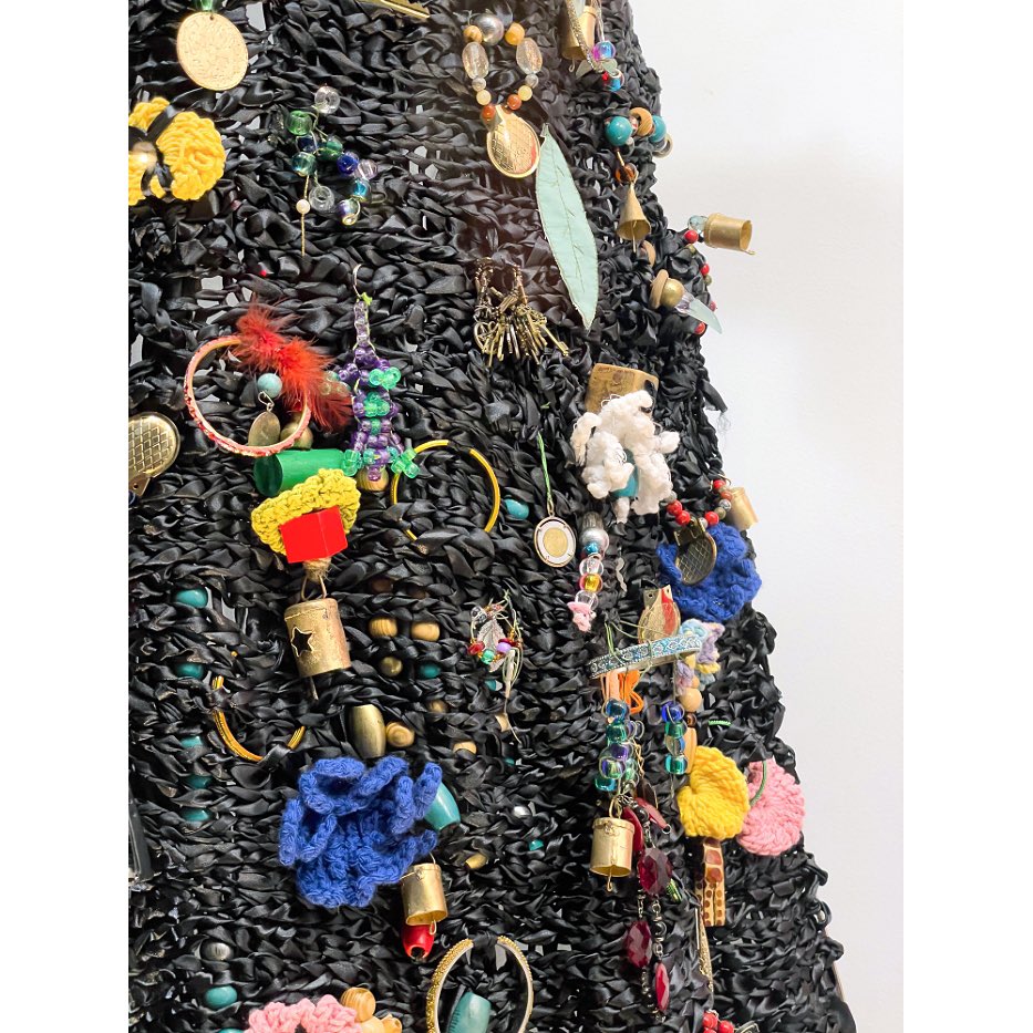 bdavidgallery's tweet photo. Artist Mee Jey current exhibition “Cape of Continuity” on view in the Window On Forsyth. On view 24/7 🔗 in bio
-
#MeeJey #fabric #artinstallation #windowonforsyth #publicart #BrunoDavidGallery #artexhibition #artadvisor #GoSeeArt #STLart #art #ContemporaryArt #downtownclaytonmo https://t.co/DpSkc6uNvM