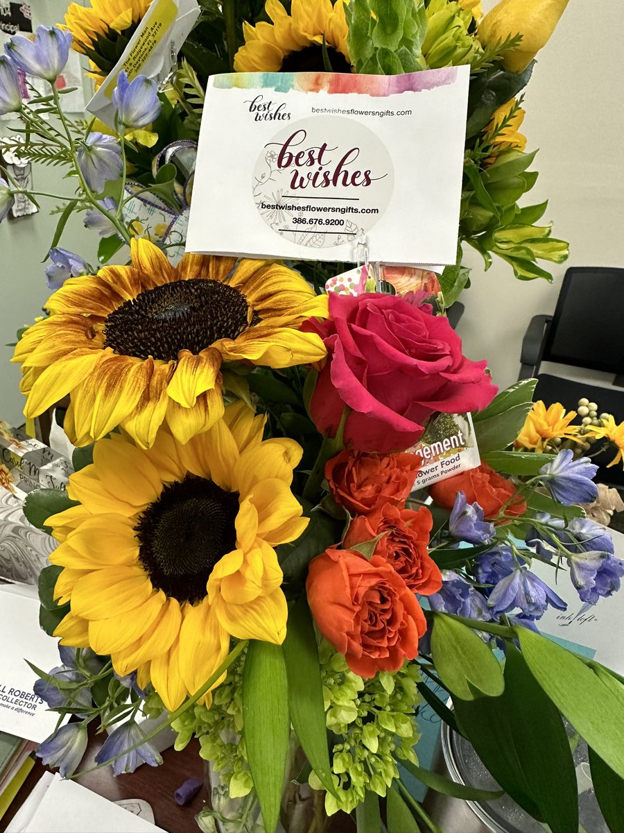 I felt the love on my birthday today!  Birthday wishes all day from everyone!  Thank you to my school family and family for celebrating me. 🌻❤️🌻