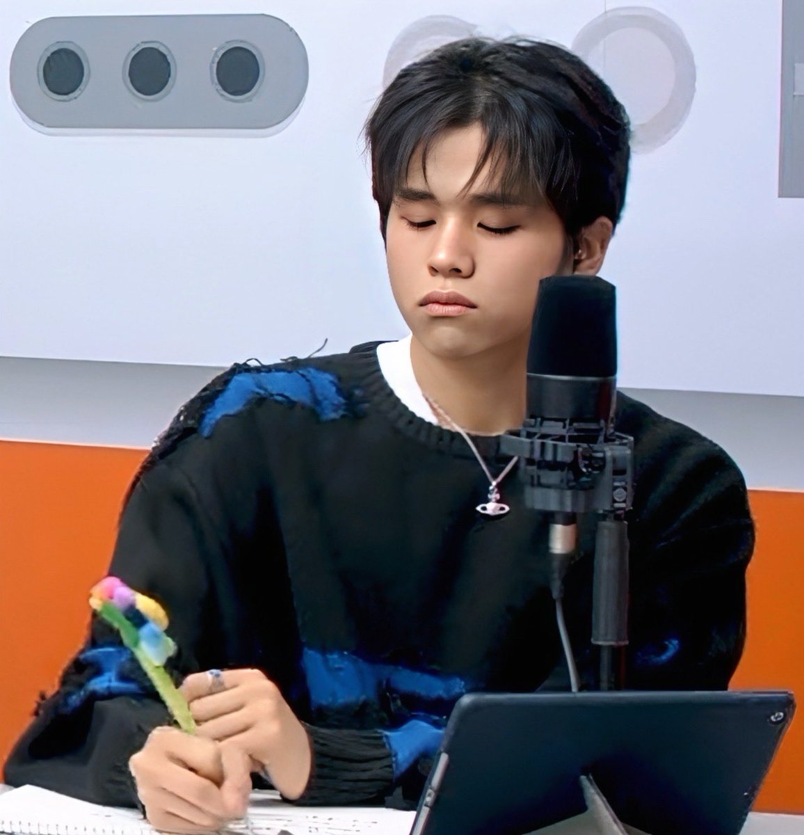 vincipics's tweet image. 