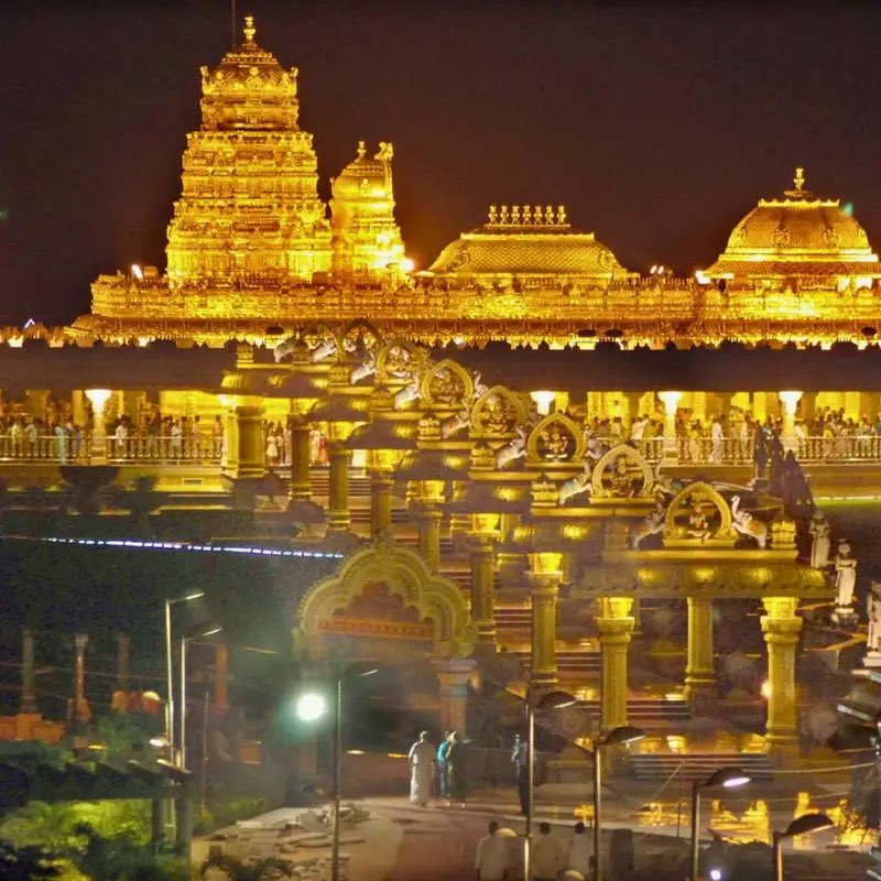 kamaExBJP's tweet photo. Feeling so blessed after visting the Vellore Sripuram Golden Temple of South.
Had a divine darshan of Maa Lakshmi 🙏🙏🌺
🌺 #goldentemple #Sanatani #BeHindu #notebook0616 #stockmarketcrash https://t.co/NEsCAFbba7