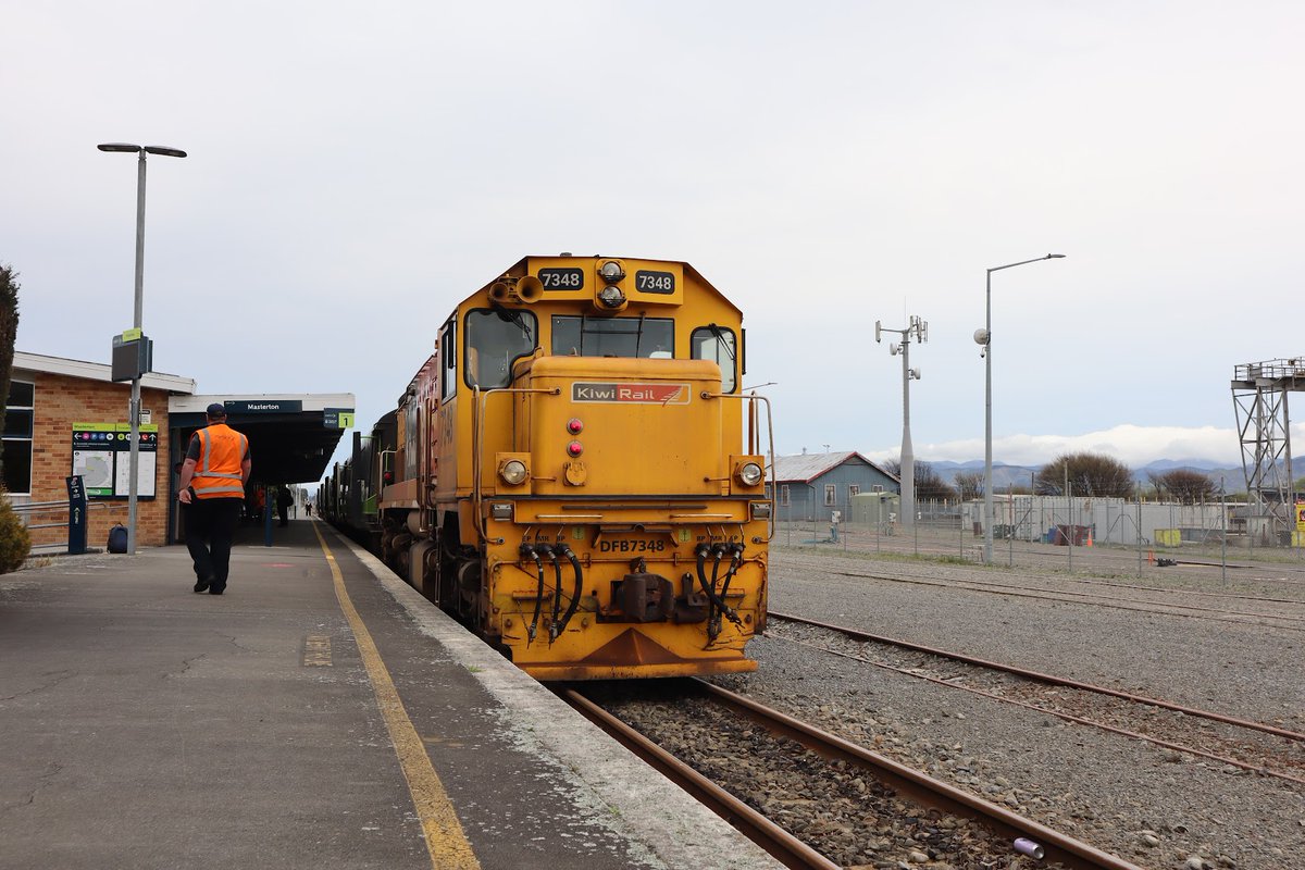 NZTransitBuzz's tweet photo. #RailNews: Passenger rail journeys on the Wairarapa Line are now quicker after the lifting of a temporary speed restriction (TSR) enforced in April, following track renewal near Featherston. https://t.co/asmPvAxJ5p