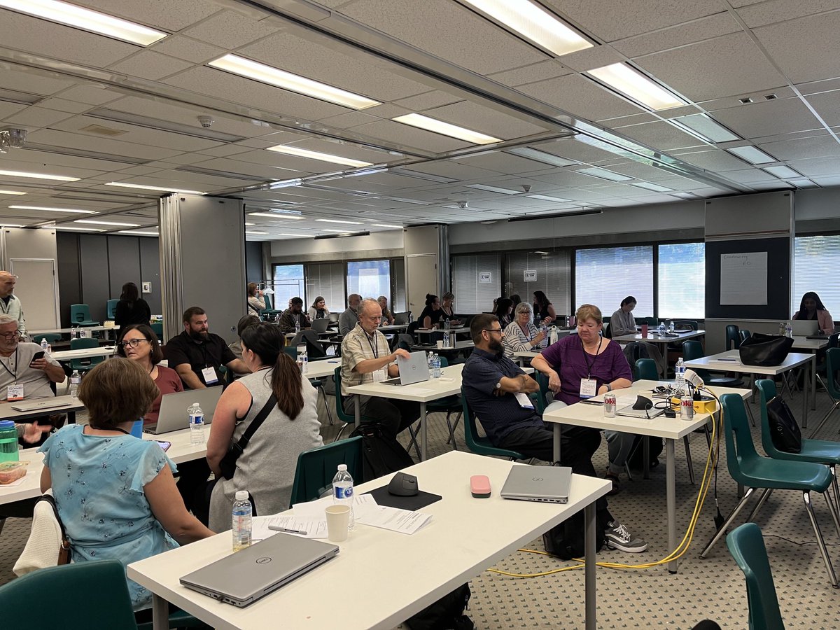 cpldcsb's tweet photo. Great meetings and representation from PowerSchool Boards in Ontario.  Great sharing and collaborating! Had a visit from PSPowerBuddy!   ⁦@PSPowerBuddy⁩ ⁦@MyPowerSchool⁩ https://t.co/nNlOyS2NOs