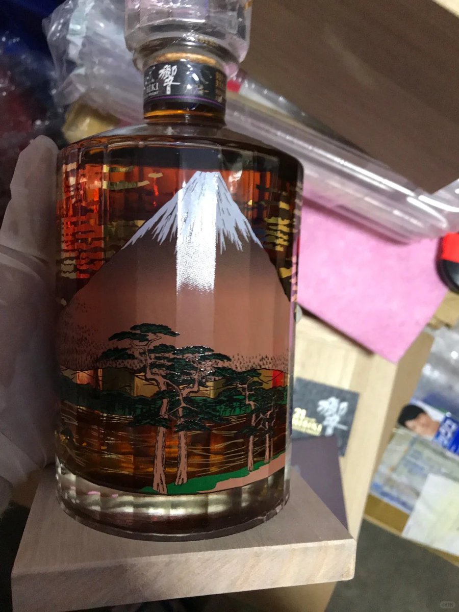 ScottAlsopp2's tweet image. 10年近く残った🥃は急に面白くなくなりました
これはほんの一部です皆さんは自分のコレクションを発信することができます。#山崎 #響 #ウイスキー