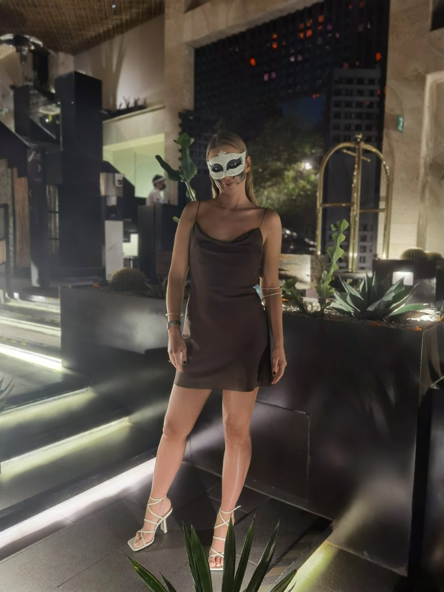 CleansedTweets's tweet image. 2021 - Oaxaca, Mexico; Day of the Dead. 

Night 1 of 2. #BritishStyle #EyesWideShutKinda 

Yup, will be dressing down for China 🇨🇳 this year 😂