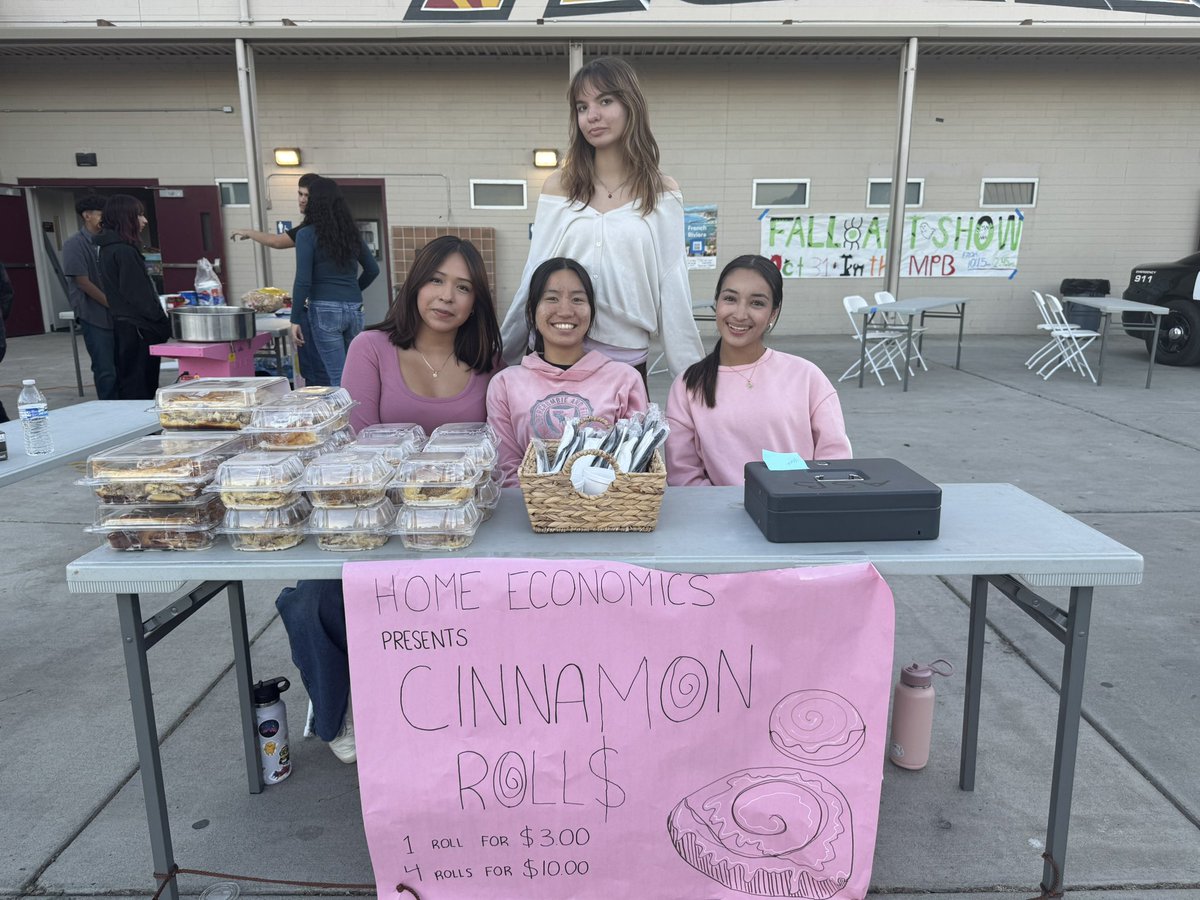 ASBLBHS's tweet photo. Happening now! Community resource night at LBHS. Take a night off from cooking, enjoy great company and get a chance to win great prizes!! https://t.co/hNRrRqL2iH