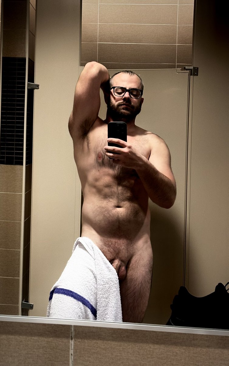 maxdalton69's tweet photo. Cum play with me https://t.co/CZzfmZuBWc