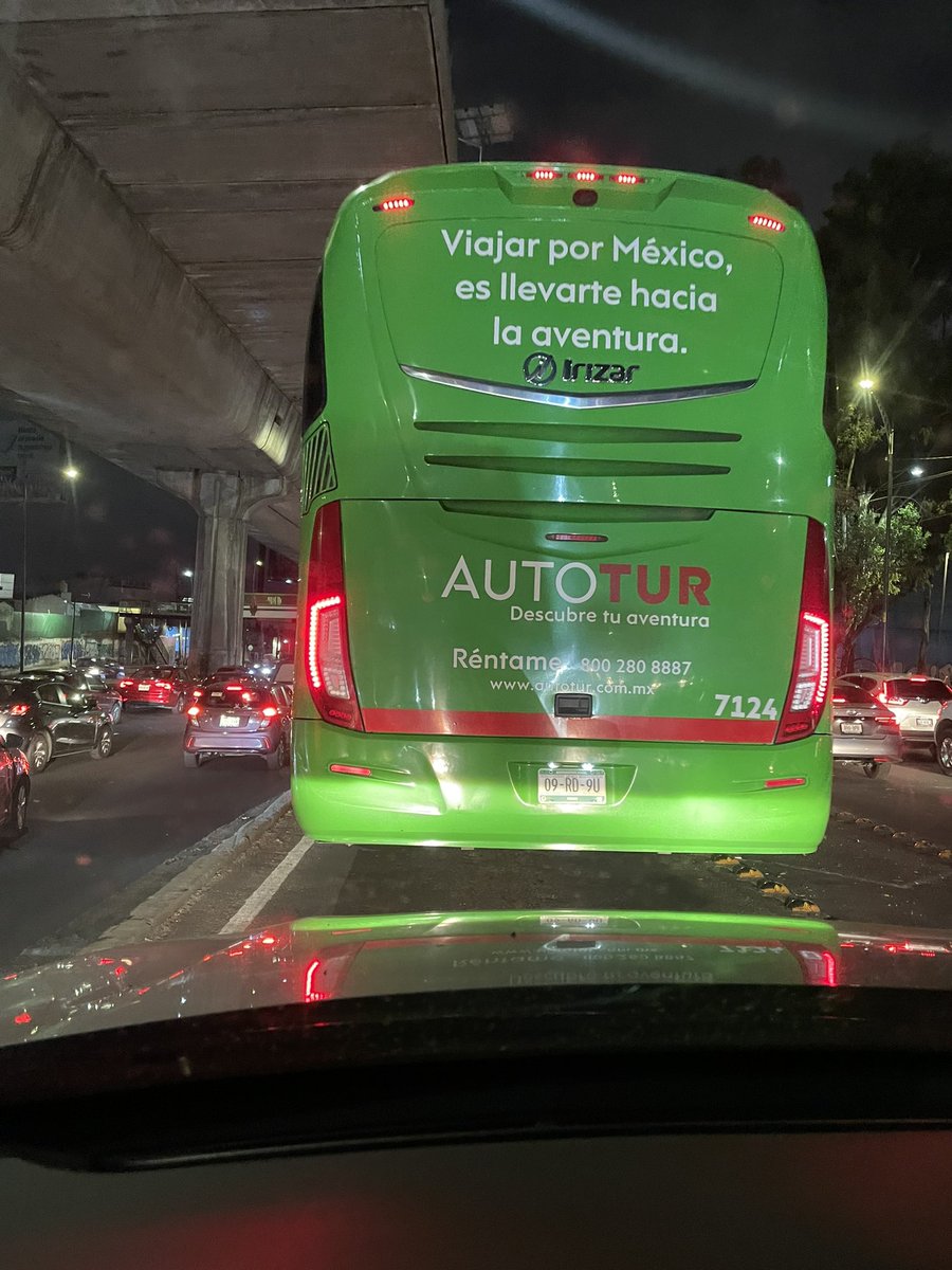 karlopcs's tweet photo. @LaSEMOVI este gel viene aventándole el camión a todos en los carriles centrales de periférico, en san Antonio hacia el sur.
 @SSC_CDMX https://t.co/L9IF2Rnonu