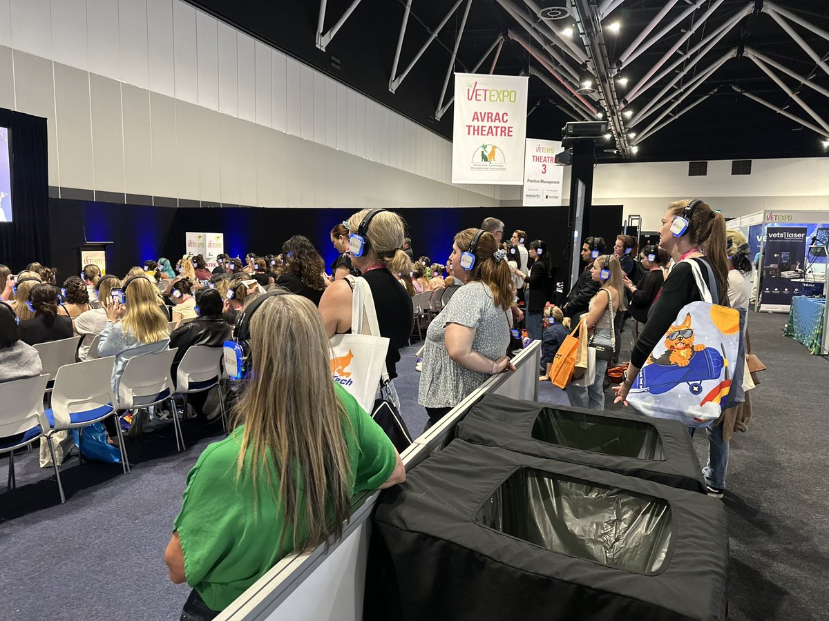 Excited to be at <a href="/expo_vet/">The VET Expo</a> today in Sydney to support <a href="/LivingWorksAus/">LivingWorks Australia</a> trainers Kat and Alena presenting on Networks of Safety for the veterinarian community #ASIST #safeTALK