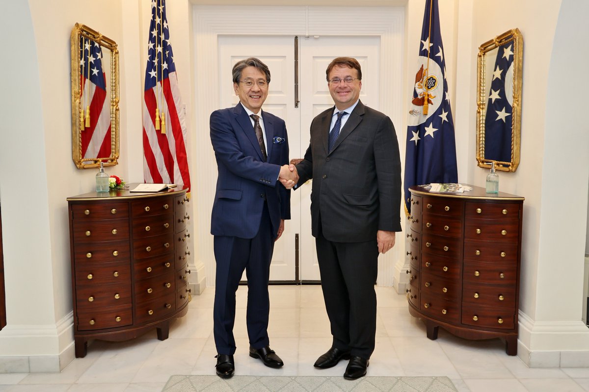 USAmbKL's tweet image. Great meeting with JBIC Chairman Maeda to explore #DevelopmentFinance opportunities in Malaysia and the region. JBIC is a valued partner of DFC, and together we can drive more efficient and impactful infrastructure investments across the Indo-Pacific. @DFCgov