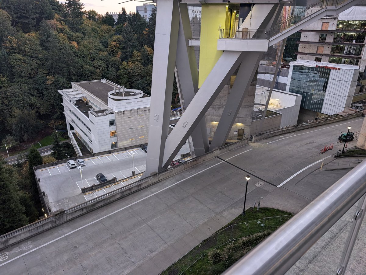 QuadMet 🏳️‍⚧️ Orange line to Milwaukie 🟠 tweet media