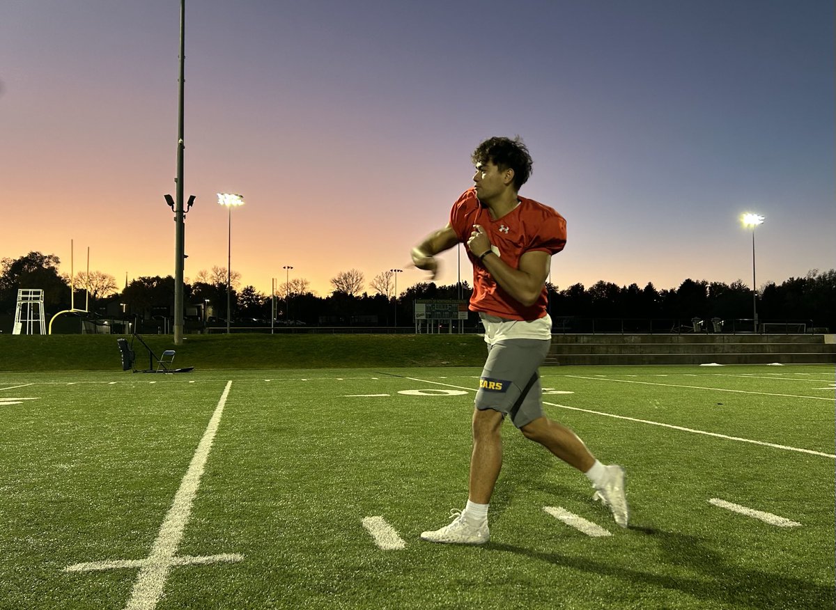 Northern Colorado Quarterback Kia’i Keone throws to tight end Charlie Garrison after practice tonight. The UNC Bears face No.9 Montana this Saturday @ 1pm at Nottingham in Greeley. Bring the kids and bring the noise.  Week 8. #BearWitness #STBC