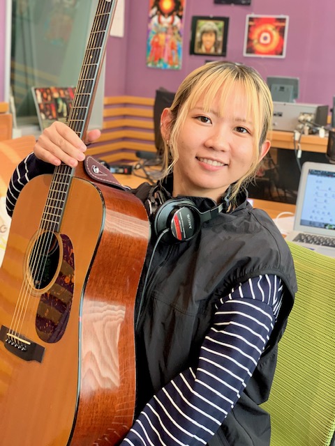 🌿木曜日はラジオの日🌿 
レギュラー📻番組
『菜ノ葉。のオト』20時から。

今週も弾き語りしちゃいます！

▼RADIO BERRY（FM栃木76.4）  
berry.co.jp/nanohanooto/
▼radiko
radiko.jp/#!/ts/RADIOBER…

感想は、#ナノハノオト をつけて💬
#rberry