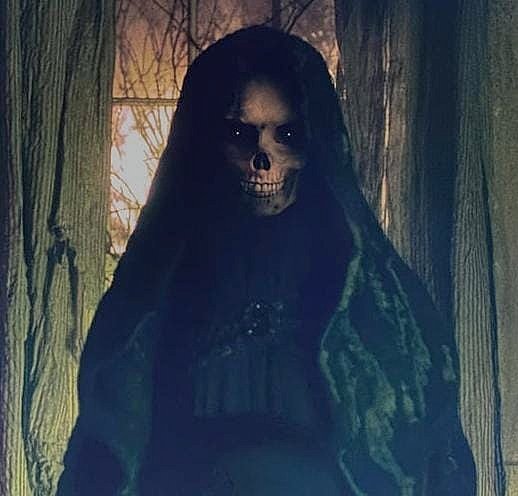 filhodaWanda's tweet photo. episódio de hj confirmou oq já era óbvio 

Rio Vidal é a Morte 

#AgathaAllAlong https://t.co/5ysAbKrykS