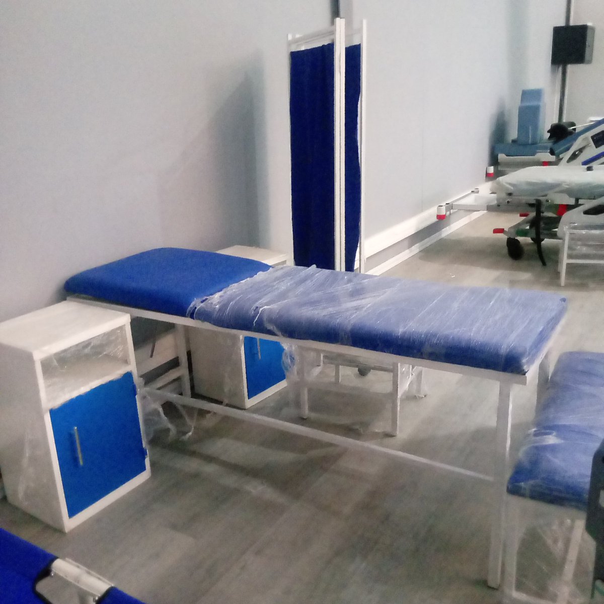 Surgery starter pack 
<a href="/bainesintercare/">Baines Intercare Medical Centre</a> <a href="/TraumaCentreZim/">Trauma Centre Borrowdale</a> <a href="/hcsm_zw/">Healthcare Social Media ZW</a> <a href="/AfrowZimbabwe/">KING GEORGE PHARMACY</a> <a href="/chithospital/">Chitungwiza Central Hospital</a>