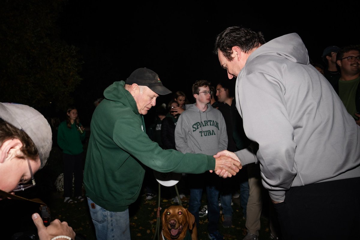 shoutout to <a href="/MSUMarchingBand/">Spartan Marching Band</a> for standing guard at Sparty Watch 🫡