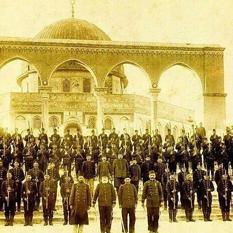 Historic photos of Ottoman soldiers stationed at Al-Aqsa Mosque, captured in the early 1900s. The Ottomans peacefully governed Jerusalem for over 400 years, leaving a lasting legacy in the region.

#fyp #mosques #masjid