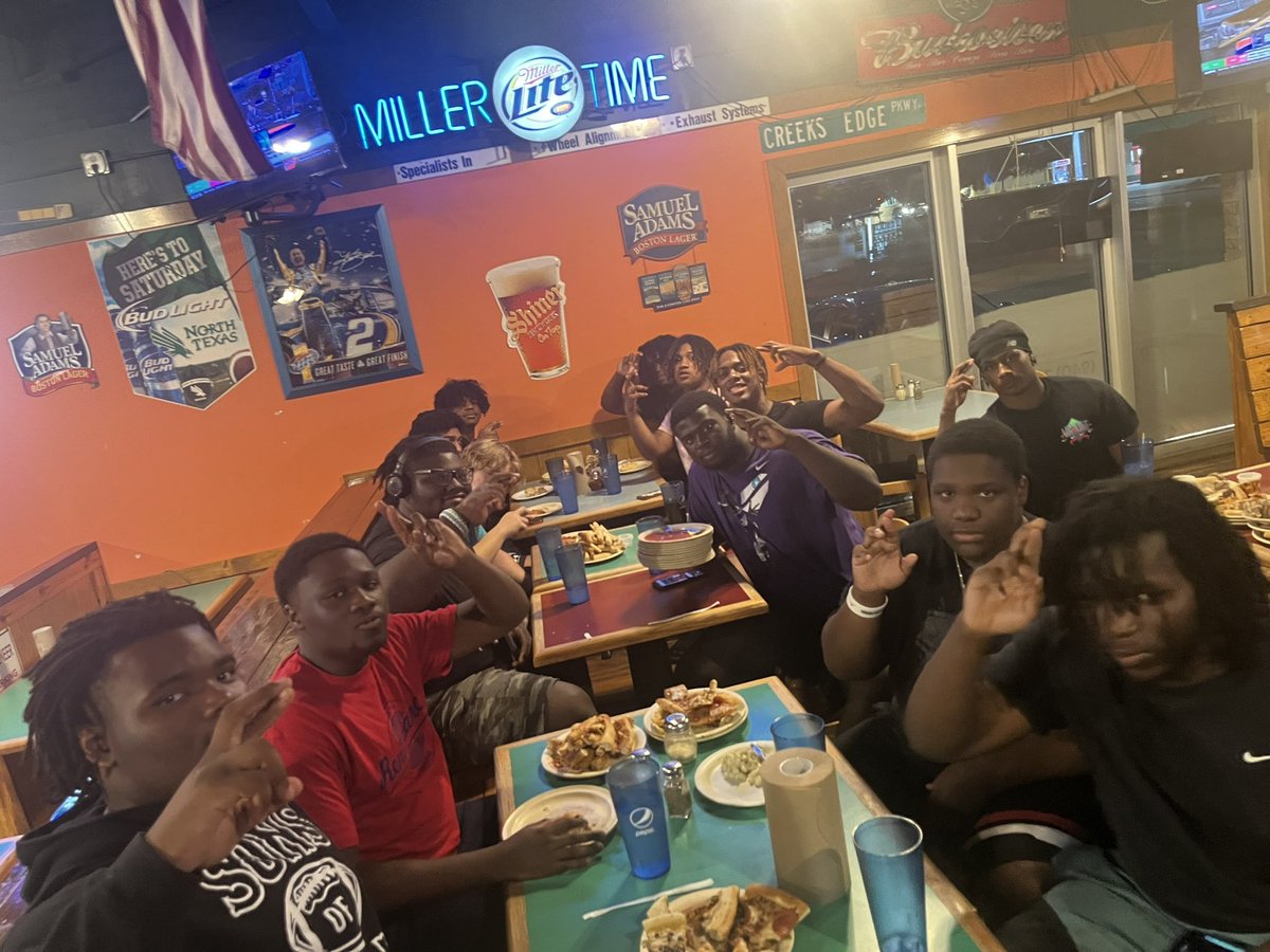 LdubbRedRed's tweet photo. Fellowship with the MEN upfront
Put your R's up for Coach Dela
Forever in our hearts 💔
@RyanRaiderFB https://t.co/mQ7mpSbZIT