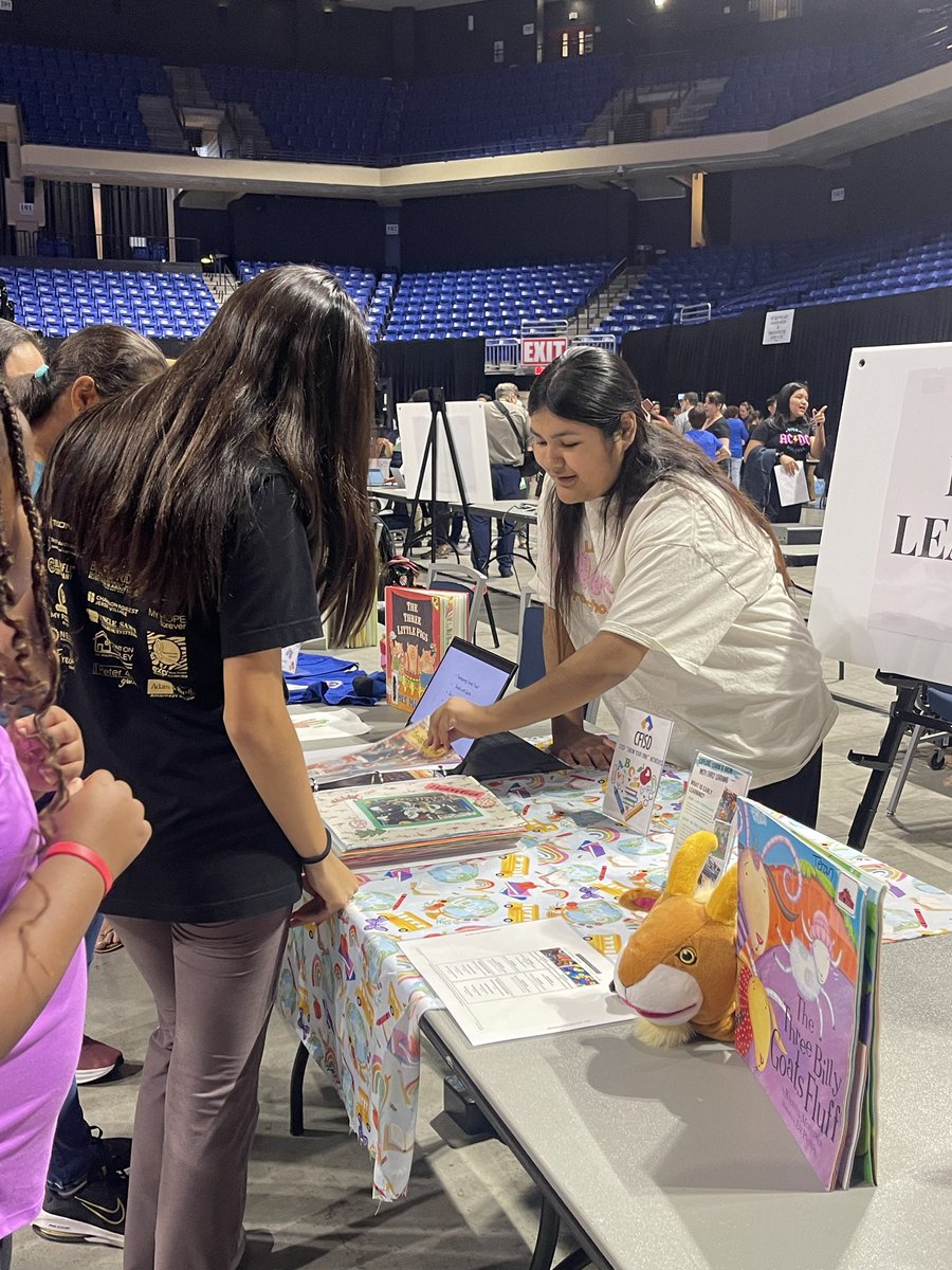 Ms. Román tweet media