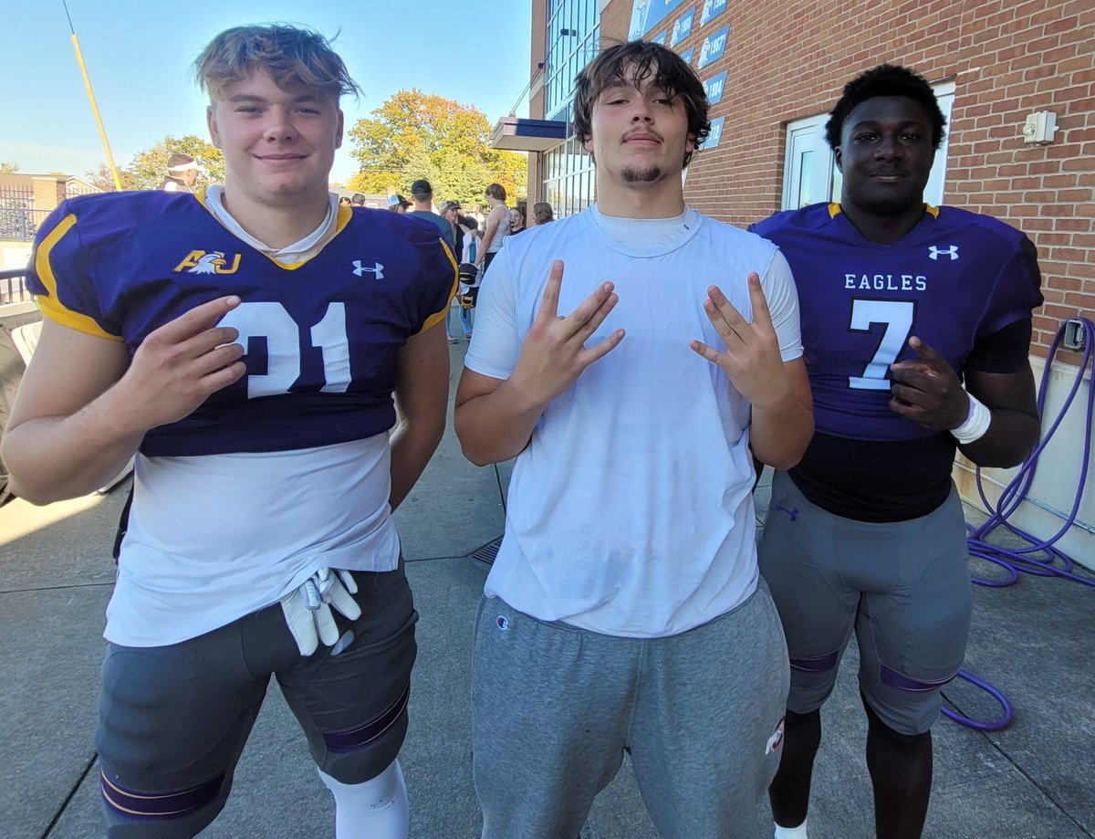 TWhite (@cometcoachwhite) on Twitter photo Got to catch up with these Comets (now Eagles and Panthers) this weekend. Glad to see they're all doing well! #CometPride!
<a href="/malik_kamara3/">malik kamara</a>
<a href="/lukeawhite14/">Luke White</a>
<a href="/kyle_kruskamp/">Kyle Kruskamp</a> Got to catch up with these Comets (now Eagles and Panthers) this weekend. Glad to see they're all doing well! #CometPride!
<a href="/malik_kamara3/">malik kamara</a>
<a href="/lukeawhite14/">Luke White</a>
<a href="/kyle_kruskamp/">Kyle Kruskamp</a>